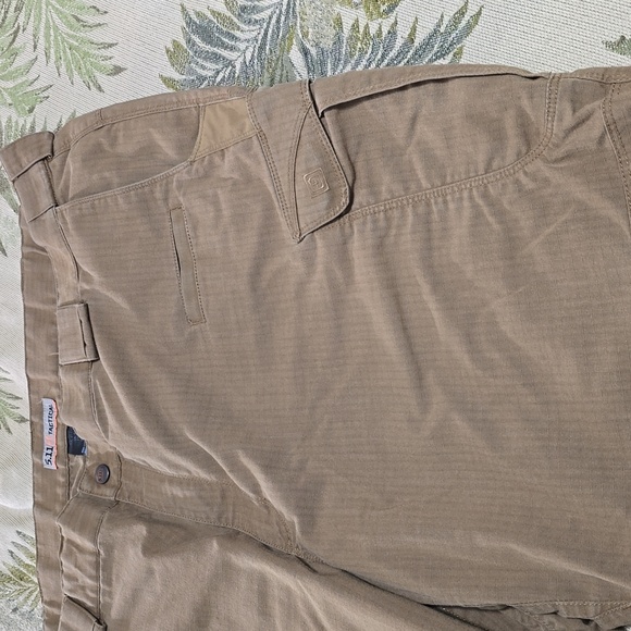 (3) 5.11 Tactical pants 44×32 - Picture 3 of 9